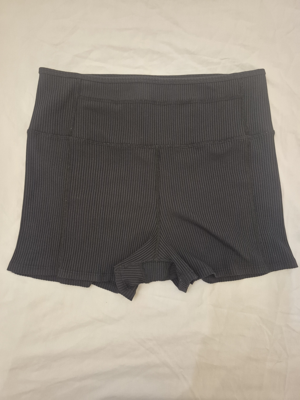 Ribbed High-Waist Shorts - Black